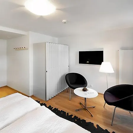 Sleeps 6 *
